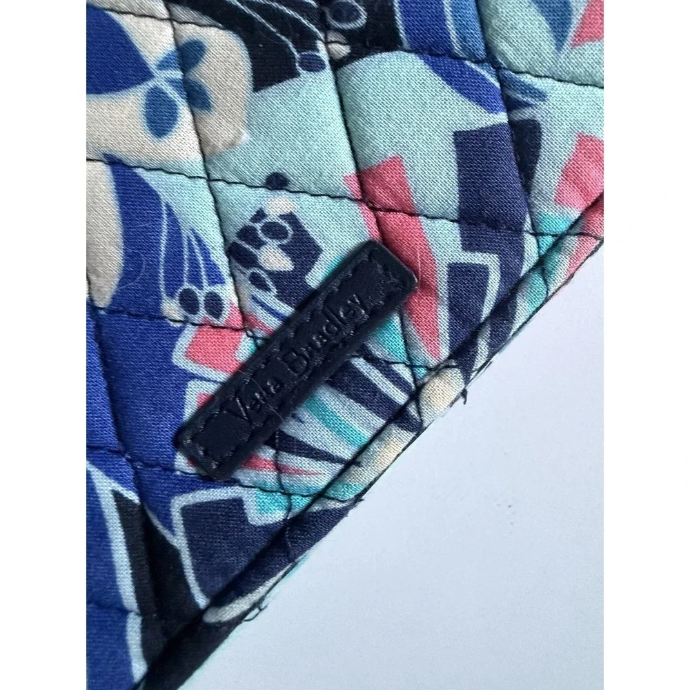 Vera Bradley Escapade Wristlet Lotus Flower Swirl Zip‎ Blue Wallet Passport F
